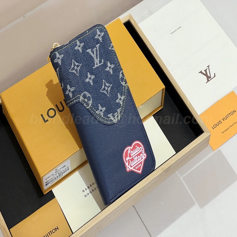 LV Wallets 117